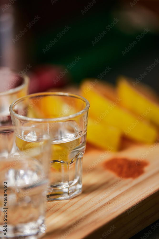 prepared cocktails. Bar and restaurants, drink bar, alcoholic beverages, on the rocks, with ice, cold, refreshing. Mezcal oaxaqueño. prepared cocktails. Bar and restaurants, drink bar, alcoholic beverages, on the rocks, with ice, cold, refreshing. Mezcal oaxaqueño.