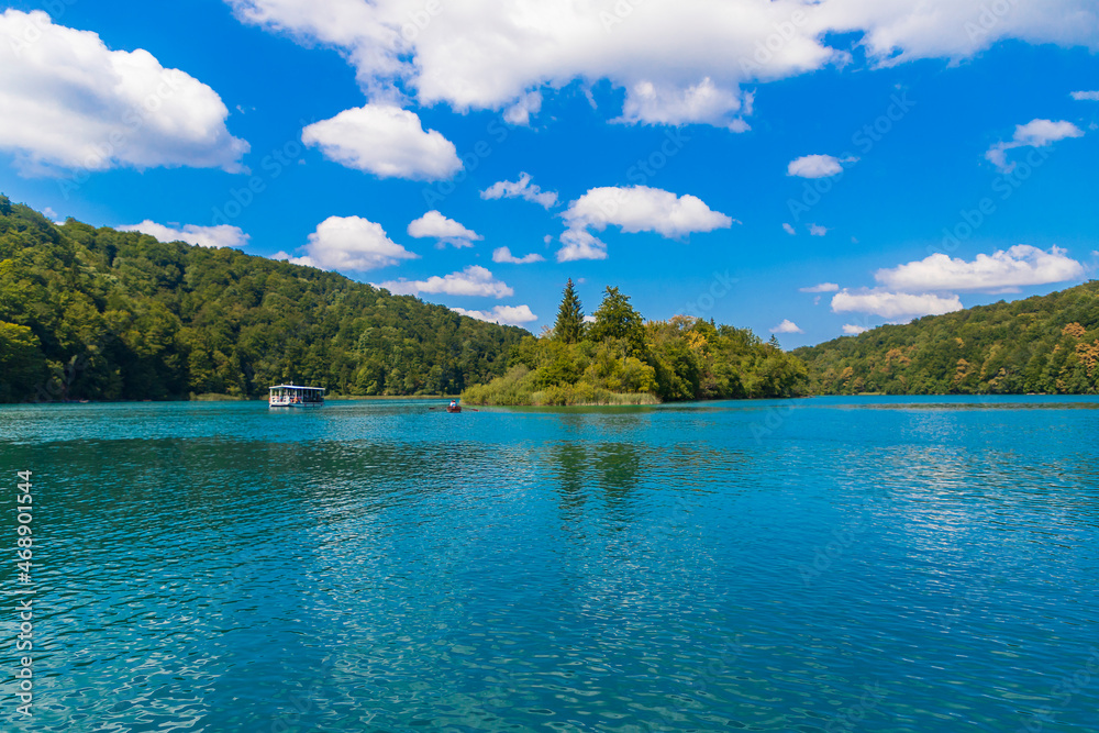 Plitvice lakes national park HD wallpaper - free download Plitvice lakes national park HD wallpaper - free download