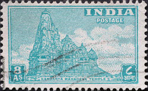 Konstfotografi India - circa 1949: a postage stamp from India showing the largest and most orna