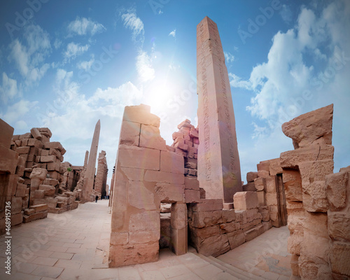 Obraz na plátně A huge obelisk in the temples of Karnak (ancient Thebes).