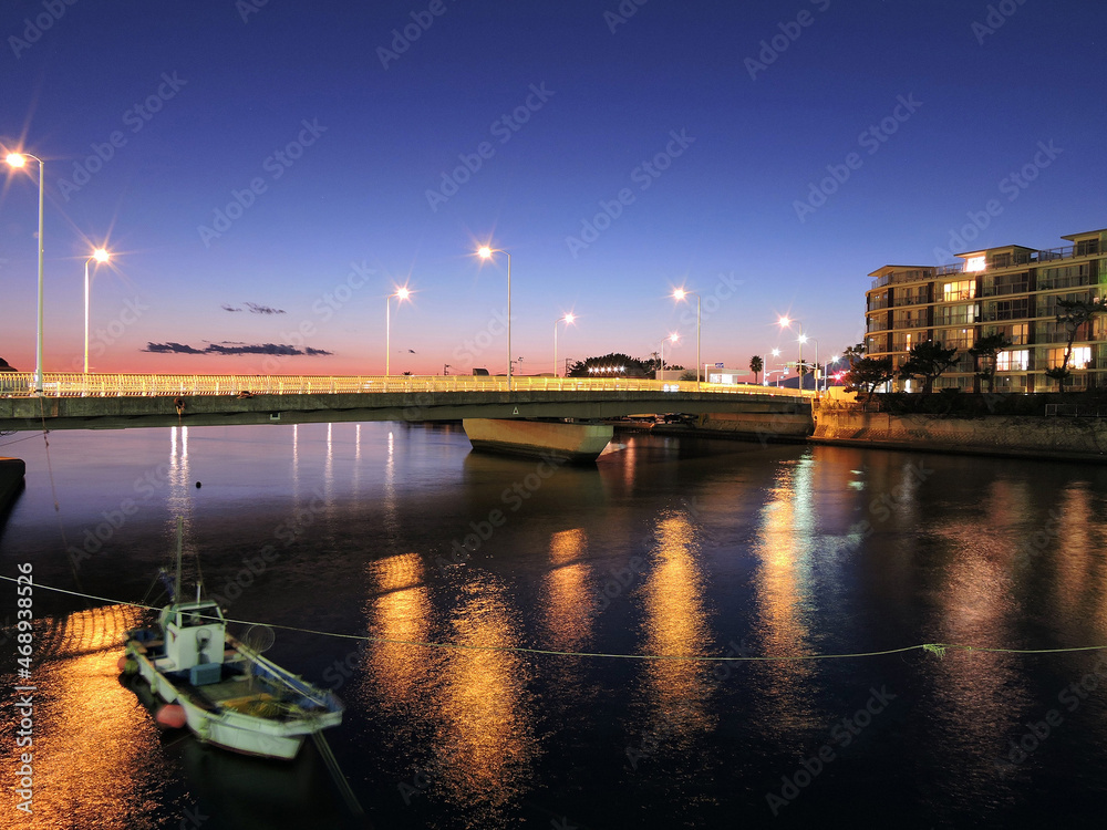 Naklejka premium 夜の湘南