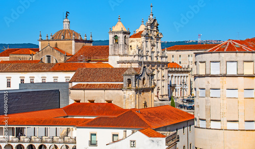 Altstadt Coimbra am Ufer des Mondegos mit zahlreichen bemerkenswerten Bauten Postkarten Landschaft 