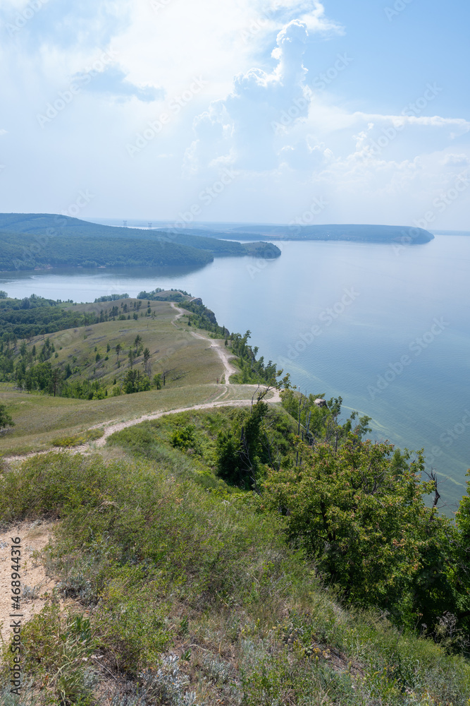 Obraz premium Coast of the Volga River near the town of Zhigulevsk. Zhiguli mountains. Samarskaya Luka.