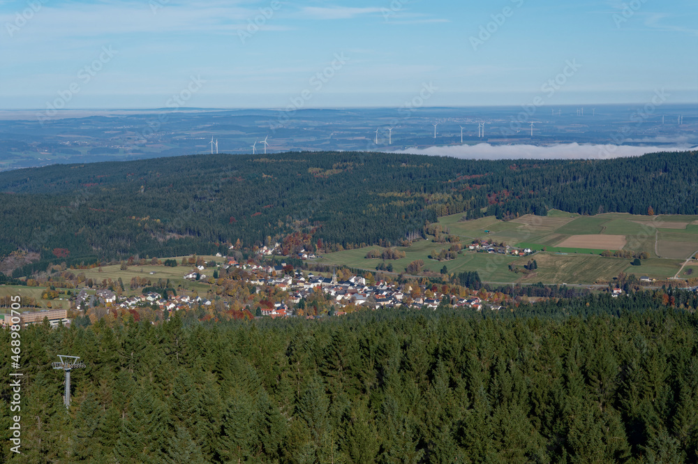 Blick vom Ochsenkopf auf Bischofsgrün, Fichtelgebirge in Oberfranken