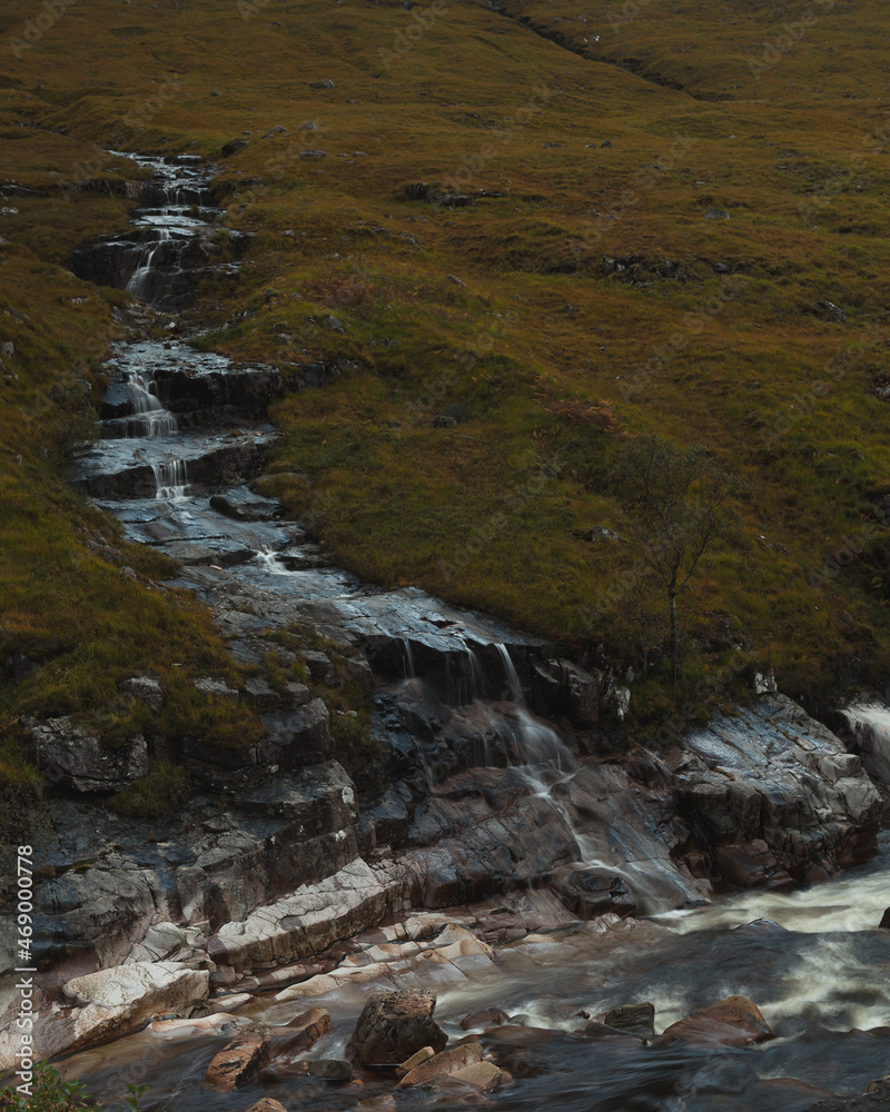 Rain water running down the top. Rain water running down the top.