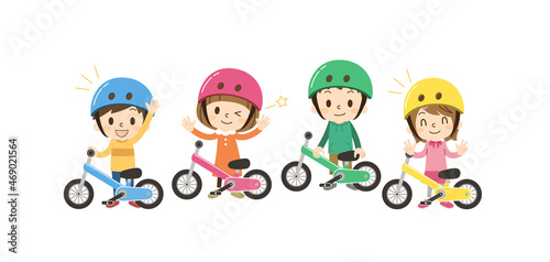 自転車を楽しむ子供たち