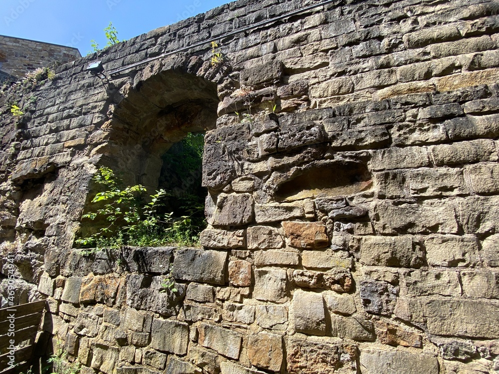 antike Mauer Dachstuhl Dach Sparren Pfette