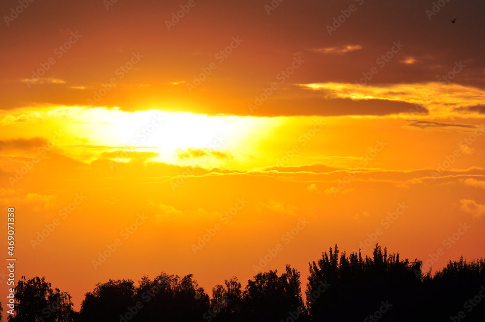 malowniczy zachód słońca , okolica Dobrego Miasta , Warmia