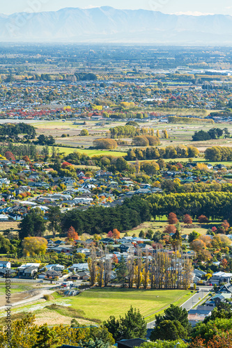 ニュージーランド　クライストチャーチのカシミアヒルの展望台から眺める市街地の街並み © pespiero