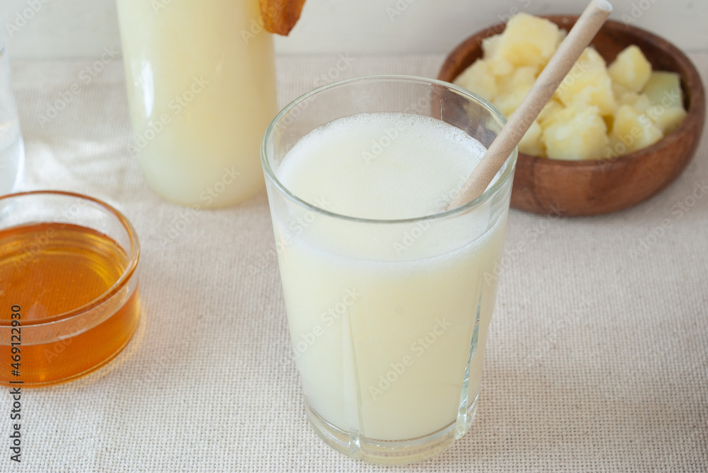 Milk made from potatoes with the addition of honey Milk made from potatoes with the addition of honey