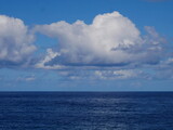 Paisaje de mar y nubes