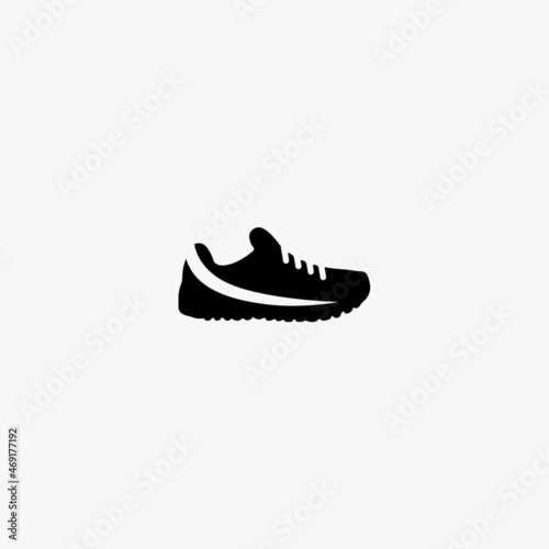 trail running shoe icon. trail running shoe vector icon on white background
