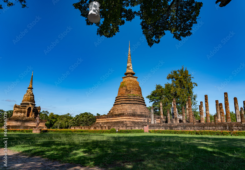 Fototapeta premium Historical Towns, Temples and Ancient Ruins in Thailand