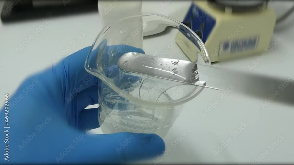 Appearance of a coronavirus hydroalcoholic gel once made in the laboratory 