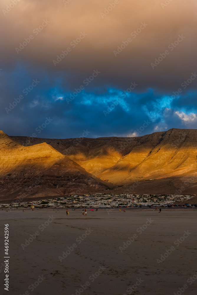 Famara