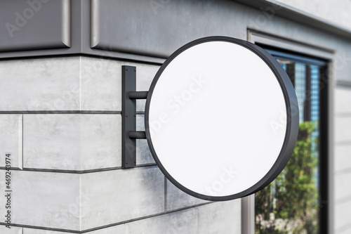 Fotografía Empty white round stopper on concrete tile wall
