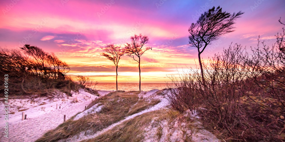 Fototapeta premium sonnenuntergang am meer