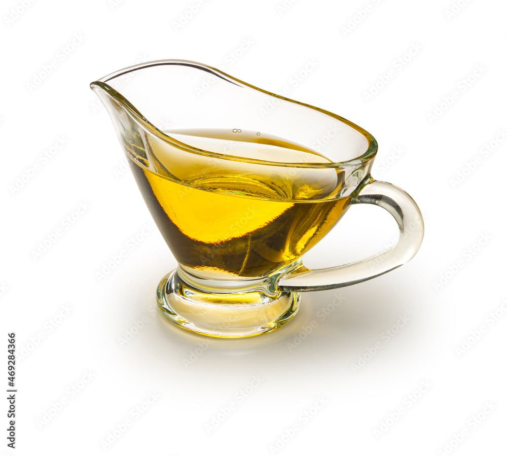 Aceite de oliva virgen, olivas, aceite en salsera. Virgin oil, olives, oil in a sauce boat. Aceite de oliva virgen, olivas, aceite en salsera. Virgin oil, olives, oil in a sauce boat.