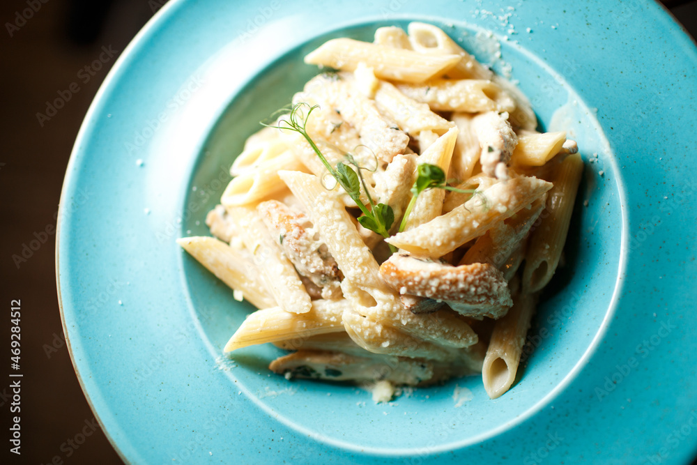 Cheese Penne Pasta with Chicken and Mushroom