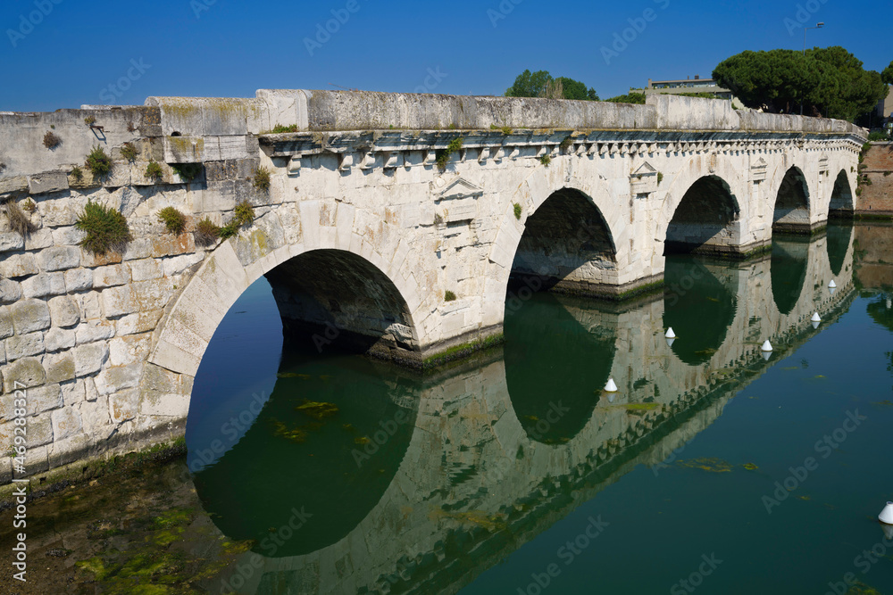 Rimini: Ponte di Tiberio, Roman bridge