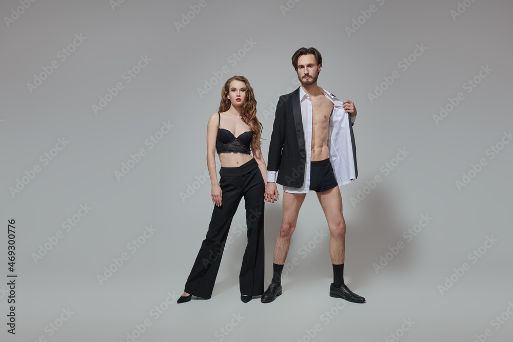 Fototapeta premium fashion models at studio