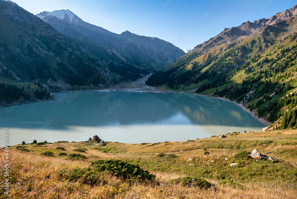 Fototapeta premium lake in the mountains