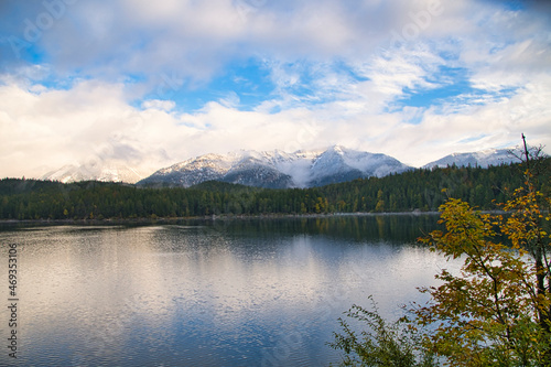 Schöne Bergseen in den Alpen in  Bayern und Österreich photo