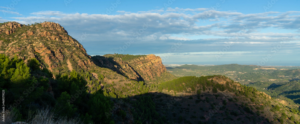 El Garbí, Serra Calderona. Montaña rocosa.