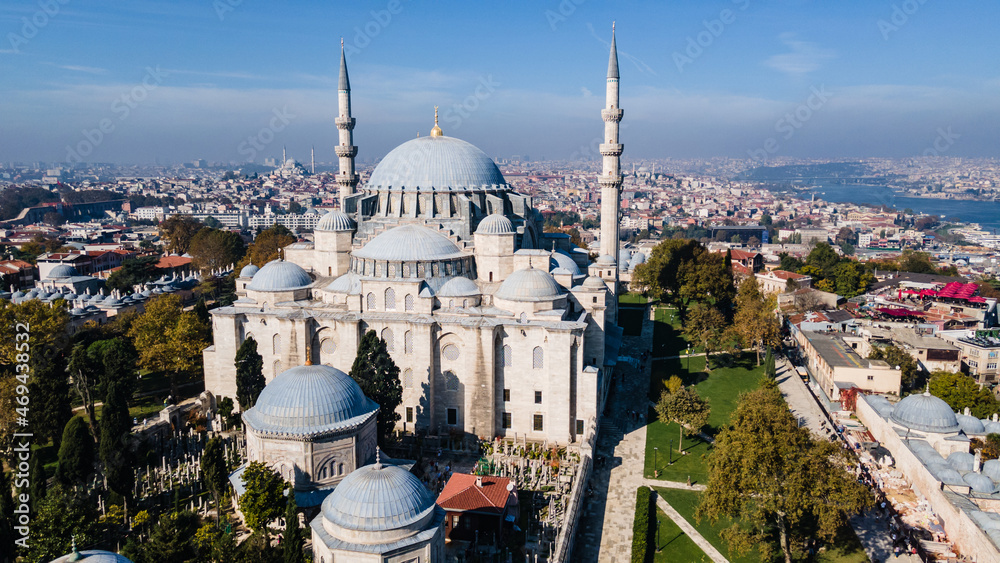 Naklejka premium Aerial view of Suleymaniye Mosque with four minaret in Istanbul,Turkey