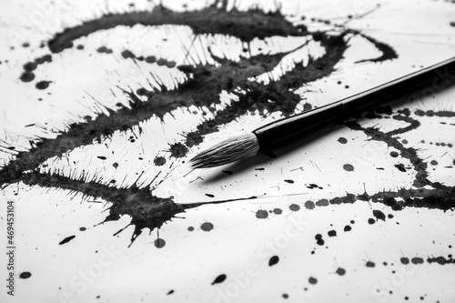 Ink spots and brush for cal...