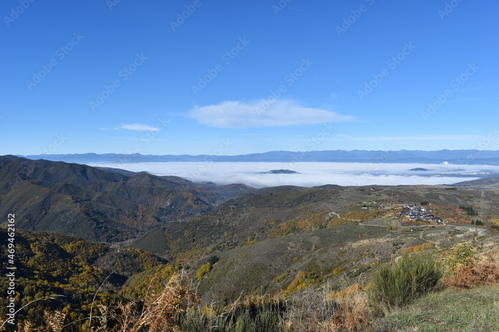 Ponferrada cubierta de niebla Ponferrada cubierta de niebla