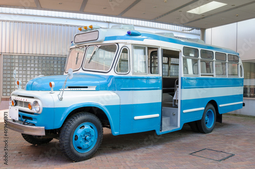 1963年製ビンテージボンネットバス