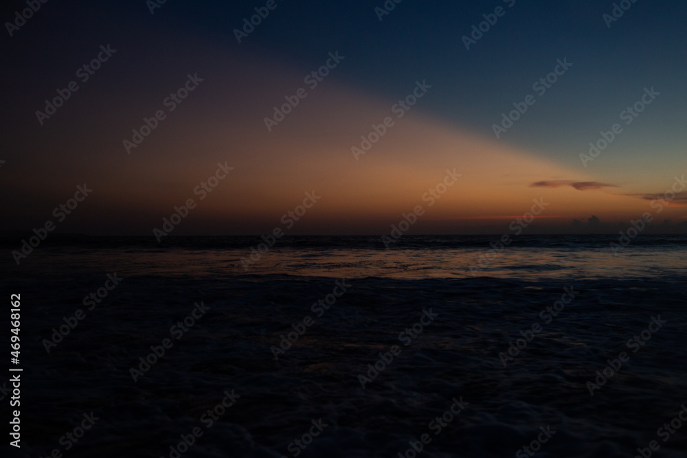 Obraz premium ocean view during sunset.