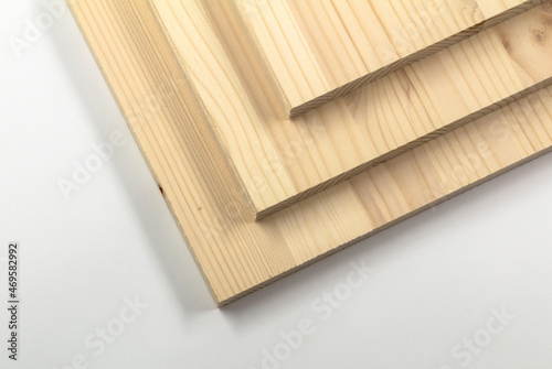 The floors in the gardens of catering facilities are made of white pine boards. The photo shows three white pine boards.
