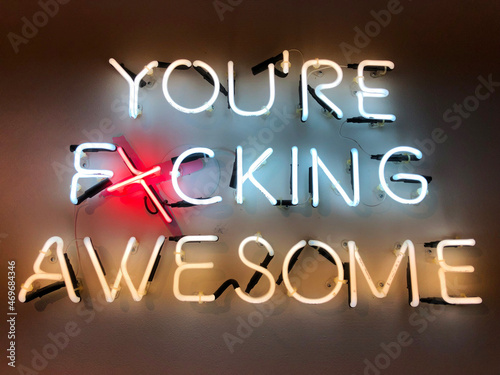 Картината върху платно Neon sign with inspirational quote
