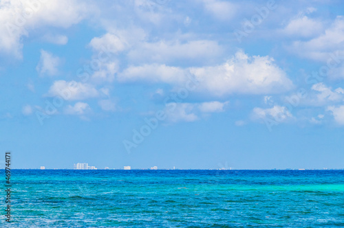 Fototapeta Naklejka Na Ścianę i Meble -  View on Cozumel island from Playa del Carmen beach Mexico.