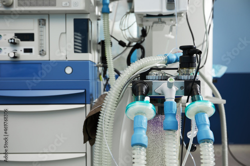 Φωτογραφία Medical Oxygen Concentrator is ready to use front of the emergency room at the hospital