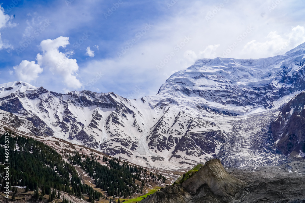 Sunny weather glacier scenery sports mountaineering Sunny weather glacier scenery sports mountaineering