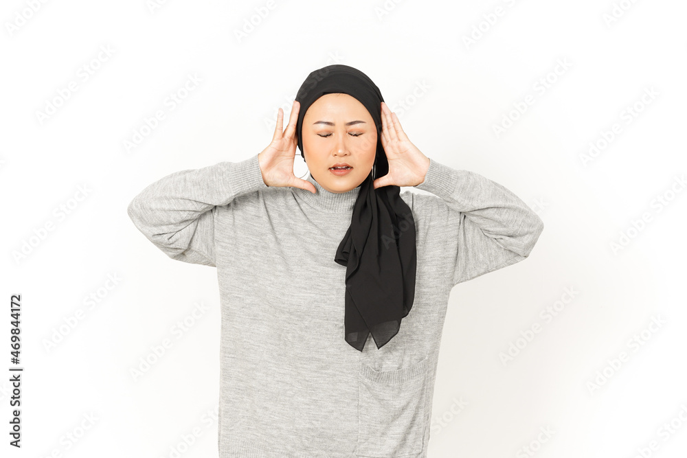 Angry of Beautiful Asian Woman Wearing Hijab Isolated On White Background Angry of Beautiful Asian Woman Wearing Hijab Isolated On White Background