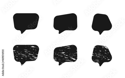 Speech bubble black grunge and flat set. Talk box grungy round curve collection.
