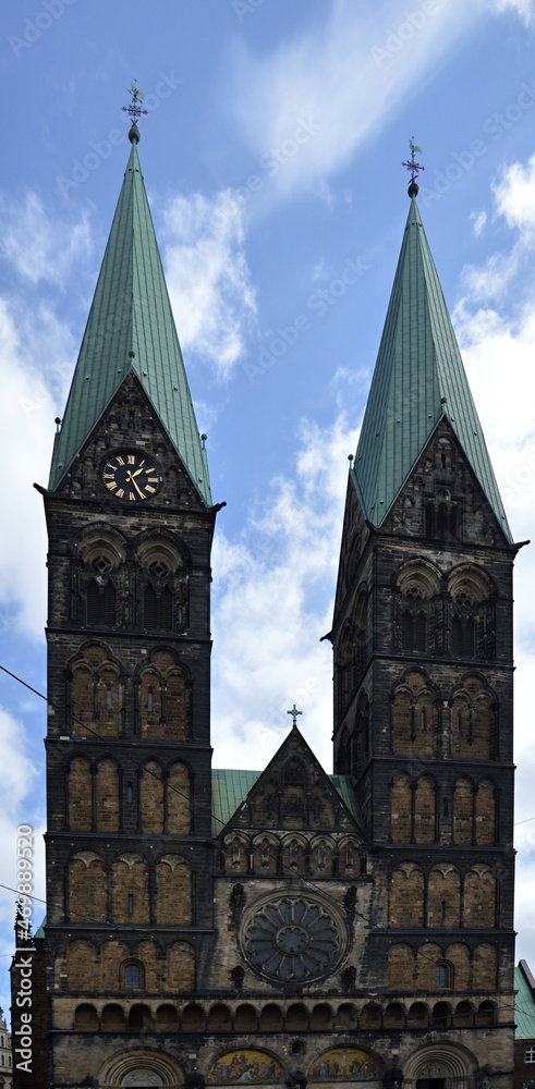 Historische Kathedrale in der Altstadt von Bremen