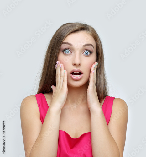 Portrait of surprised girl ,of shocked woman