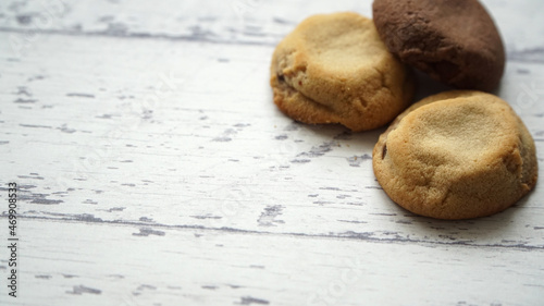 プレーンクッキーとチョコクッキー
