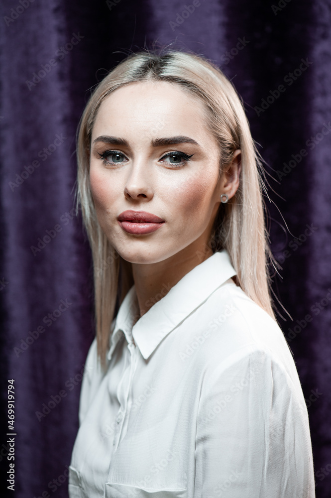 Buautiful young blonde woman make up Buautiful young blonde woman make up