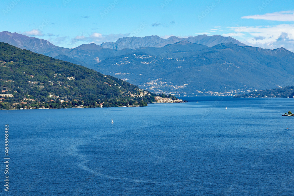 Lago Maggiore Blick von Arona auf Stresa