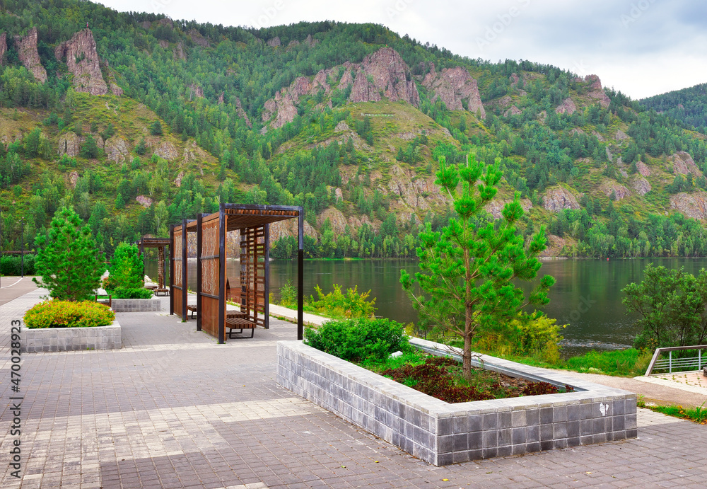 The embankment of the Yenisei River in Divnogorsk The embankment of the Yenisei River in Divnogorsk