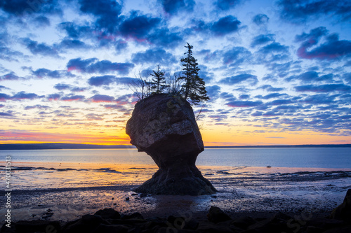 flowerpot rocks new brunswick canada the rocks at sunrise