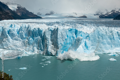 Large chunk of ice is breaking off the Perito Moreno Glacier
