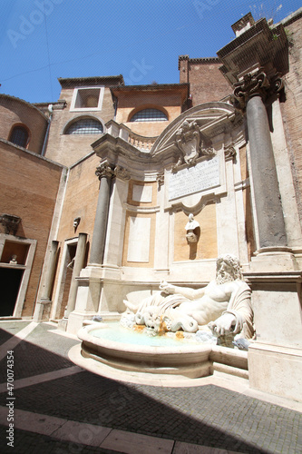 Rome - Statue de Neptune	 photo