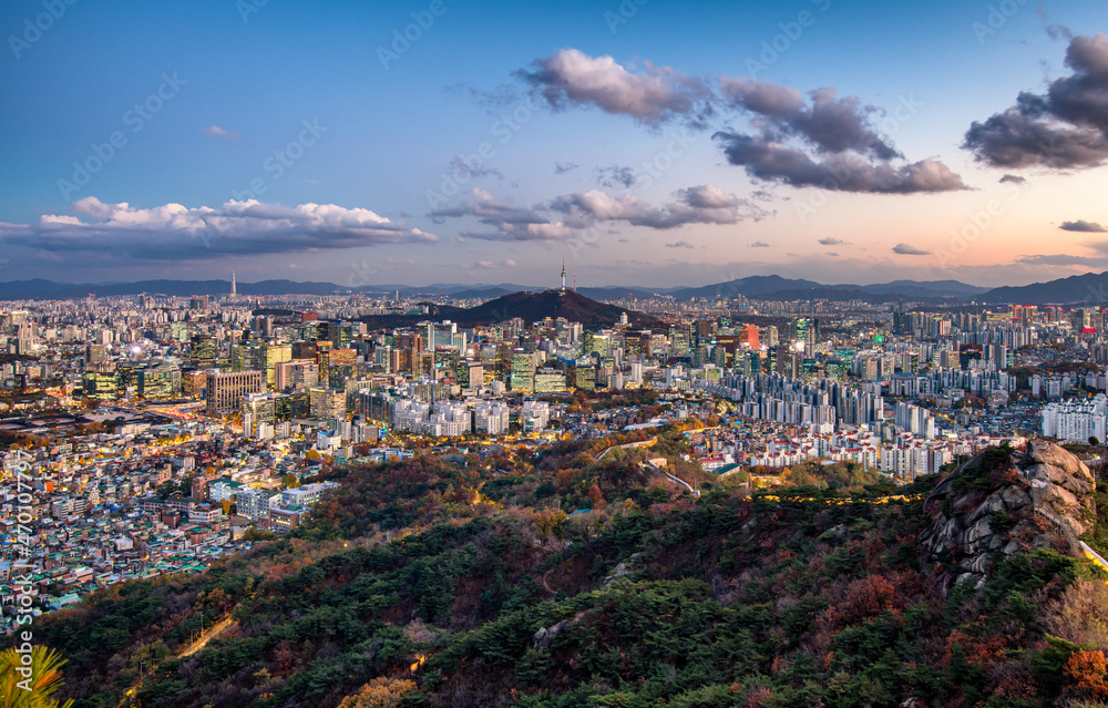Skyline sunset at Seoul, South Korea.